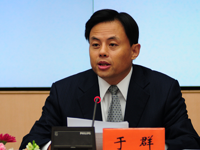    文化部于2010年4月20日上午10时举行新闻发布会，介绍第九届中国艺术节有关情况，并答记者问。图为文化部社文司司长于群。文化部政府门户网站殷平 摄

