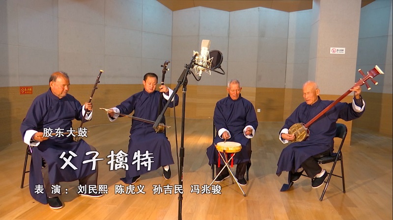 父子擒特.jpg