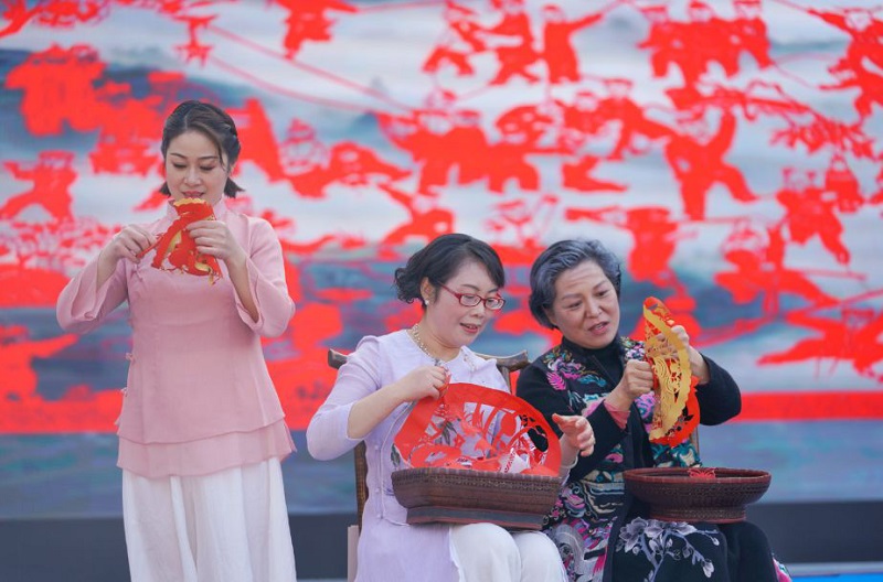 https://www.mct.gov.cn/preview/special/8830/8834/zxqzwh/xccw/13.jpg