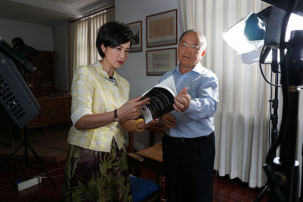 文化部副部长、国家文物局局长励小捷接受凤凰卫视《问答神州》主持人吴小莉专访，介绍追索流失海外文物、南湖水下考古等。
