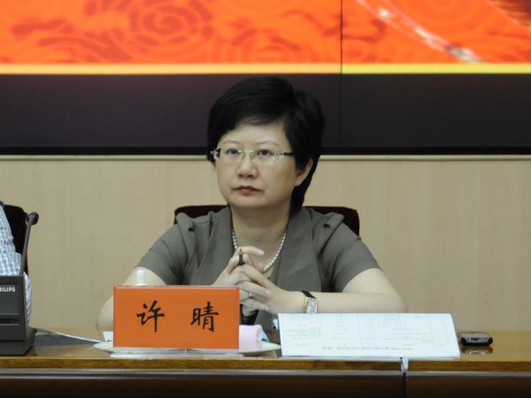  文化部于2011年5月18日10时举行新闻发布会，介绍2011年中国•嘉兴端午民俗文化节有关情况，并答记者问。图为中共嘉兴市委宣传部常务副部长许晴。文化部政府门户网站 陈静 摄