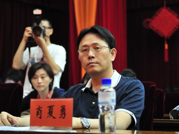  2012年5月14日下午15时，文化部举行新闻发布会介绍十七大以来我国对外文化、对港澳台文化工作所取得的伟大成就，并答记者问。图为文化部对外文化联络局局长助理肖夏勇。文化部政府门户网站记者杨倩 摄。