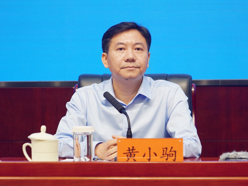 2023年6月29日上午10:00,文化和旅游部召开2023年第二季度例行新闻发布会,介绍第十四届全国舞蹈展演、全国广场舞大会、全国旅游市场服务质量提升工作有关情况,并回答记者提问。图为文化和旅游部艺术司副司长黄小驹。文化和旅游部政府门户网站记者 周祎 摄。