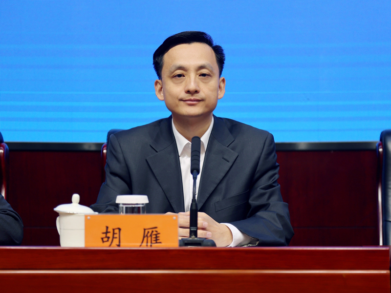 2023年11月09日(周四)上午10:00,文化和旅游部召开2023中国原生民歌节新闻发布会,介绍2023中国原生民歌节总体情况、筹备情况。图为文化和旅游部非物质文化遗产司副司长胡雁。文化和旅游部政府门户网站 周祎 摄