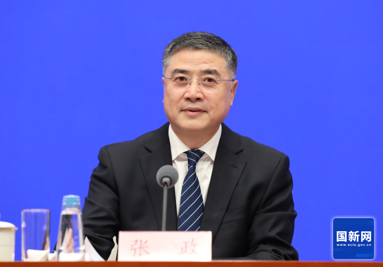 国务院新闻办公室于2024年9月30日（星期一）下午2时30分举行“推动高质量发展”系列主题新闻发布会，图为文化和旅游部副部长张政。徐想 摄