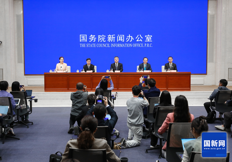 国务院新闻办公室于2024年9月30日（星期一）下午2时30分举行“推动高质量发展”系列主题新闻发布会，图为新闻发布会现场。刘健 摄