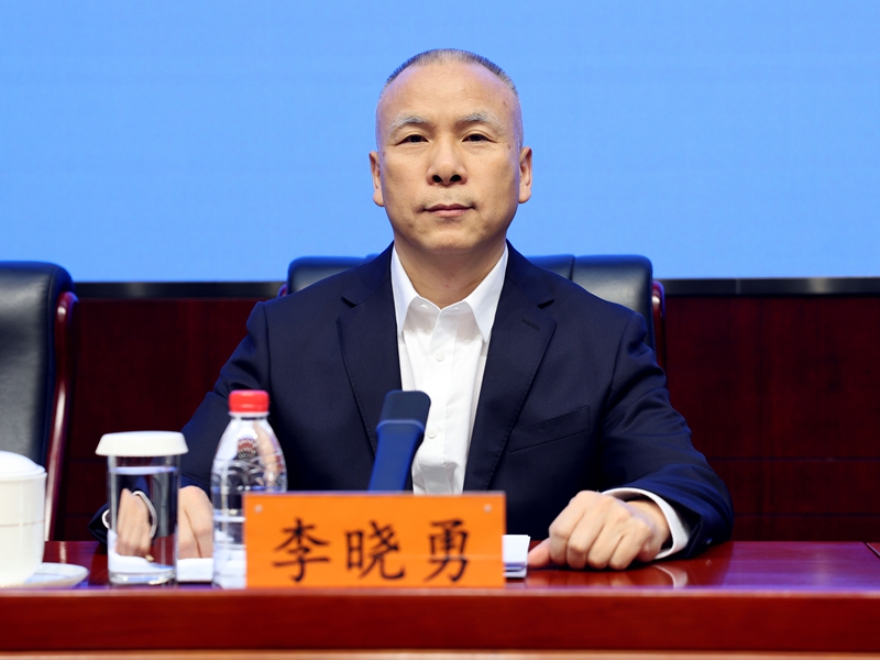   2026年04月23日（星期四）下午3时，文化和旅游部召开2026年“5·19中国旅游日”新闻发布会， 介绍2026年“5·19中国旅游日”活动相关情况，并答记者问。图为文化和旅游部市场管理司副司长李晓勇。文化和旅游部信息中心 周祎 摄