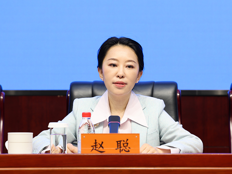   2026年05月07日上午10:00，文化和旅游部召开第六届中国越剧艺术节新闻发布会，介绍第六届中国越剧艺术节总体情况、筹备情况、特色亮点，并答记者问。图为文化和旅游部艺术司司长赵聪 。文化和旅游部政府门户网站 马思伟 摄