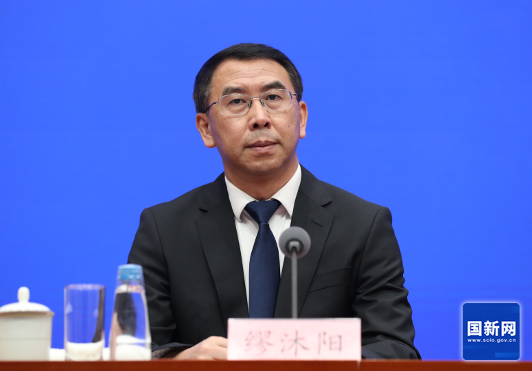 国务院新闻办公室于2026年9月24日(星期四)上午10时举行“开局起步‘十五五’”系列主题新闻发布会,请文化和旅游部新闻发言人、副部长王建华,文化和旅游部新闻发言人、办公厅主任陈彬斌,文化和旅游部产业发展司司长缪沐阳,文化和旅游部资源开发司司长满宏卫介绍“十五五”时期推进文化和旅游高质量发展有关情况,并答记者问。图为文化和旅游部产业发展司司长缪沐阳(徐想 摄)